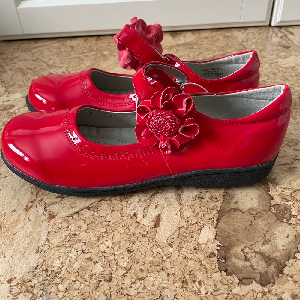 New never worn with box! Red Mary-Jane shoes. Child sz 3. Perfect for Christmas.